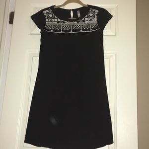 Black short sleeve dress